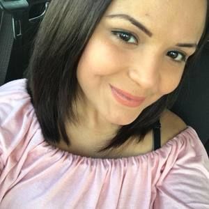 Meet your Posher, Stefany